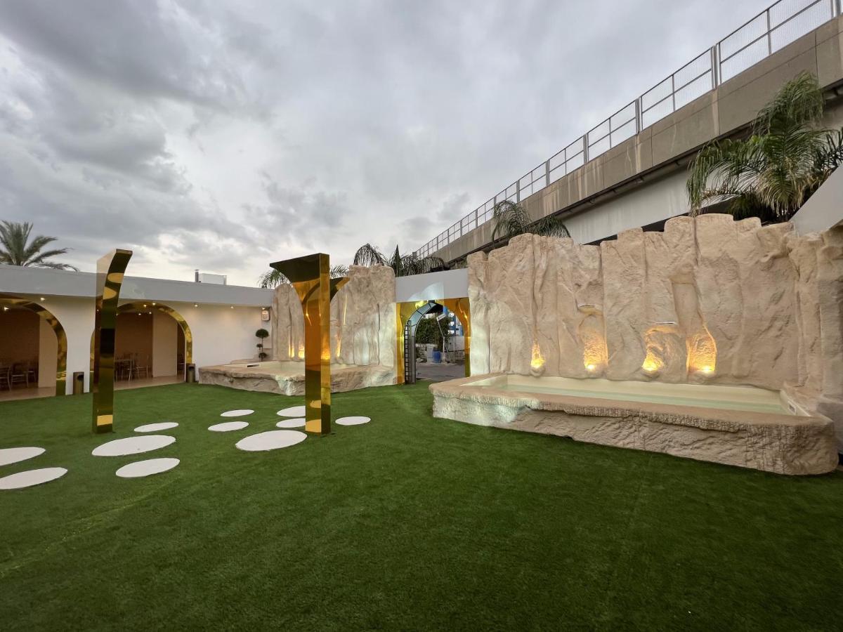 Hotel Masaniello Luxury Casoria Luaran gambar