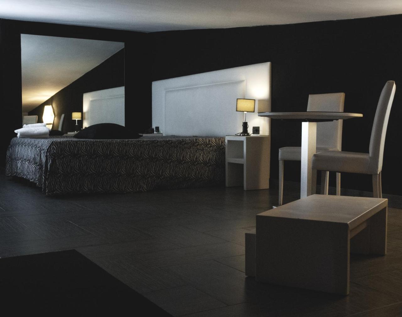Hotel Masaniello Luxury Casoria Luaran gambar