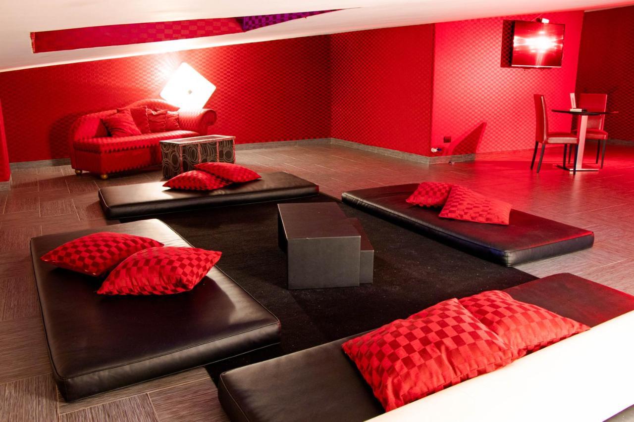 Hotel Masaniello Luxury Casoria Luaran gambar