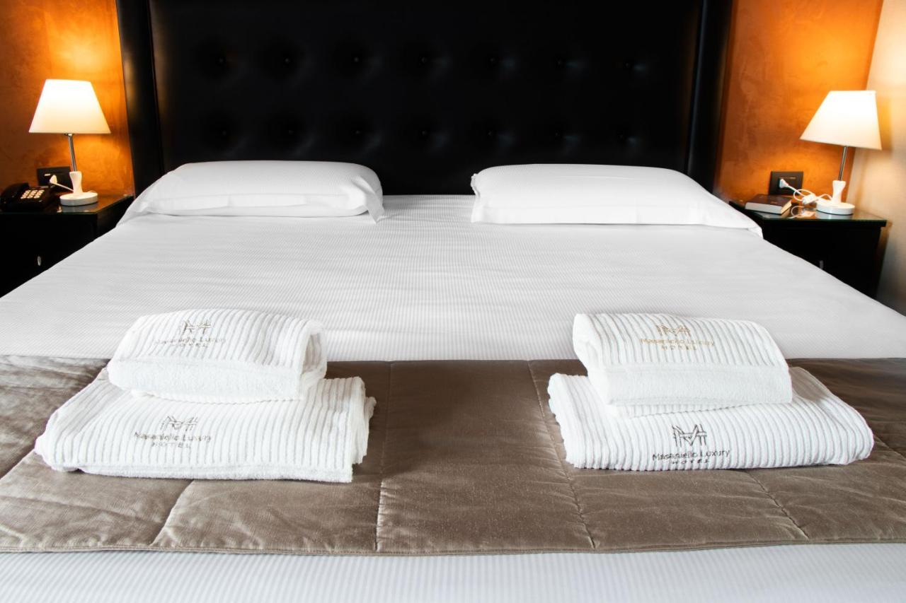 Hotel Masaniello Luxury Casoria Luaran gambar