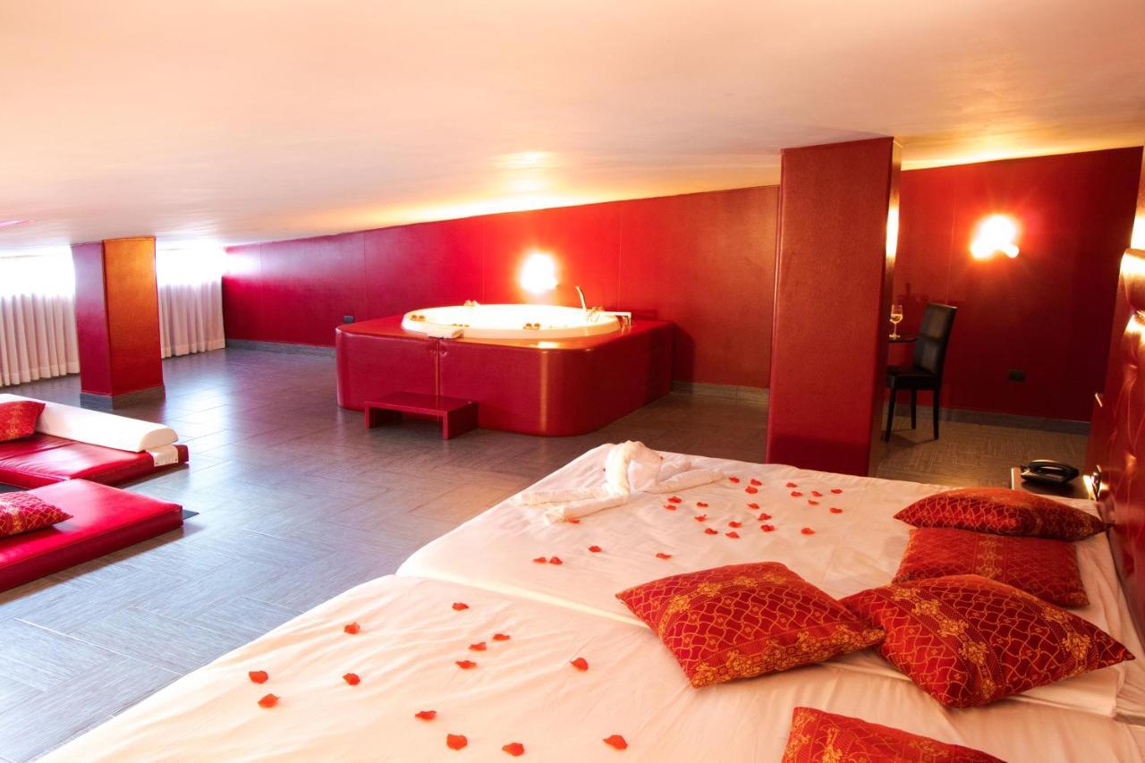 Hotel Masaniello Luxury Casoria Luaran gambar