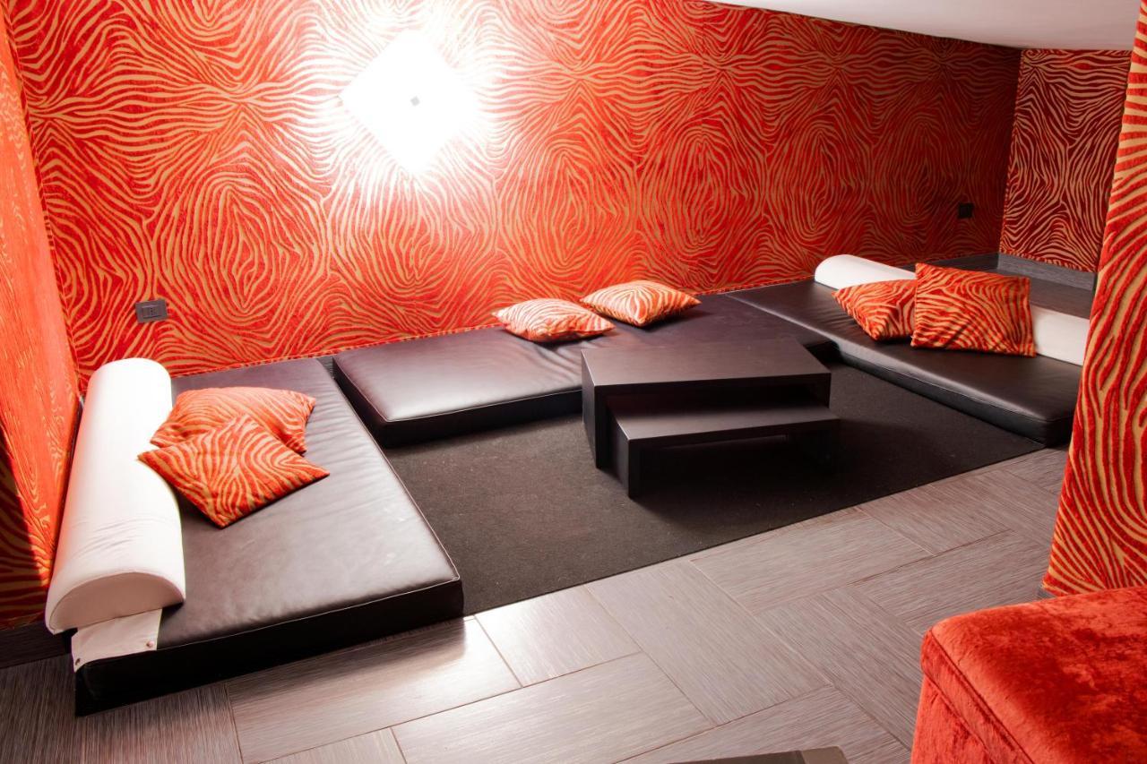 Hotel Masaniello Luxury Casoria Luaran gambar