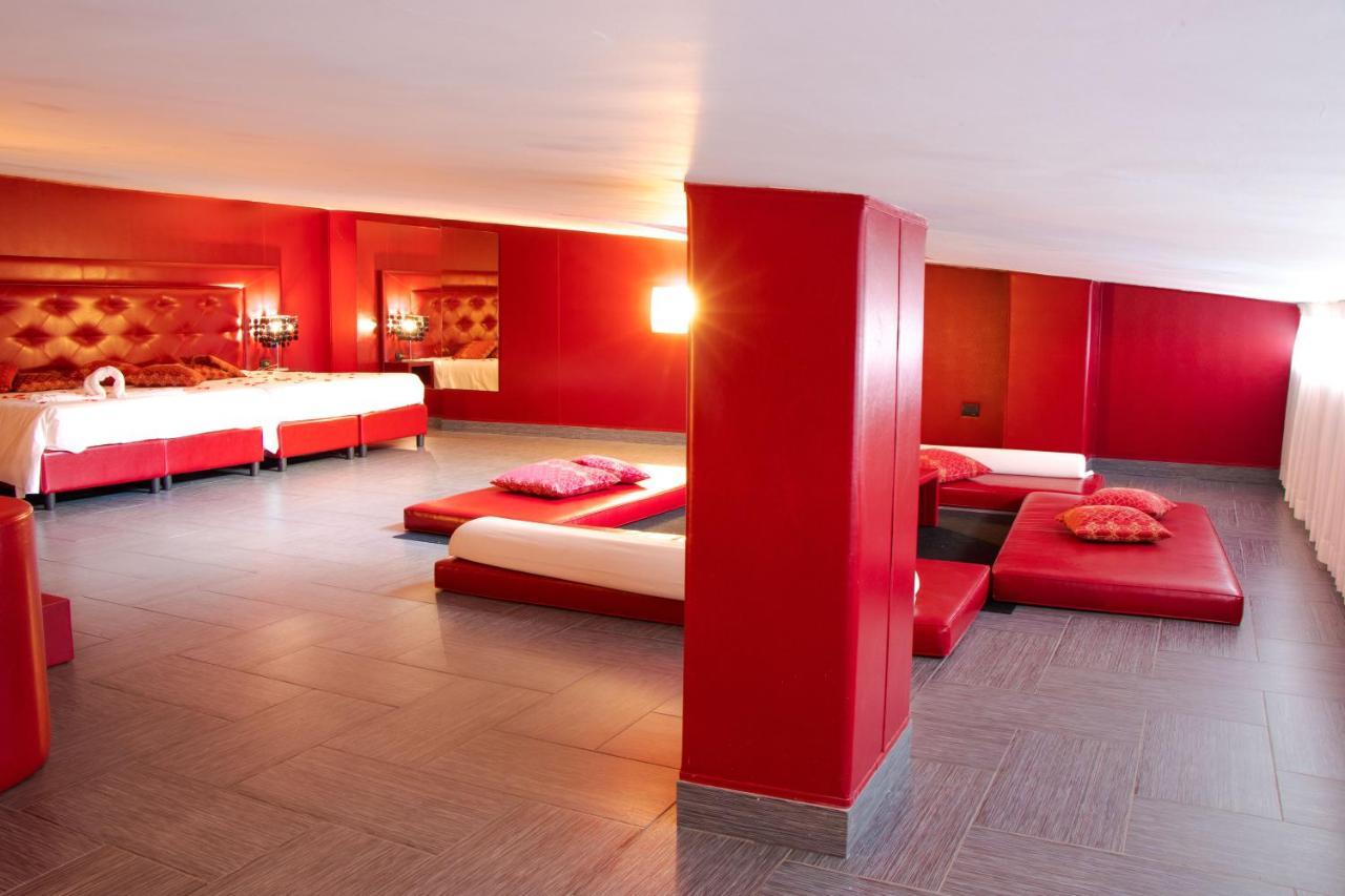 Hotel Masaniello Luxury Casoria Luaran gambar